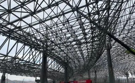 资讯：新建西宁机场T3航站楼钢结构工程全面封顶